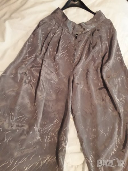 Дамска пола панталон сива, снимка 1