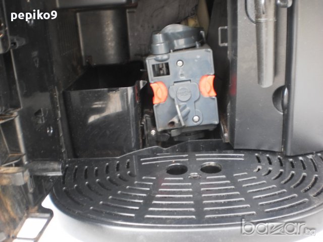 Продавам кафемашини внос от Германия робот,пълен автомат DELONGHI MAGNIFICA , снимка 13 - Кафемашини - 15042586