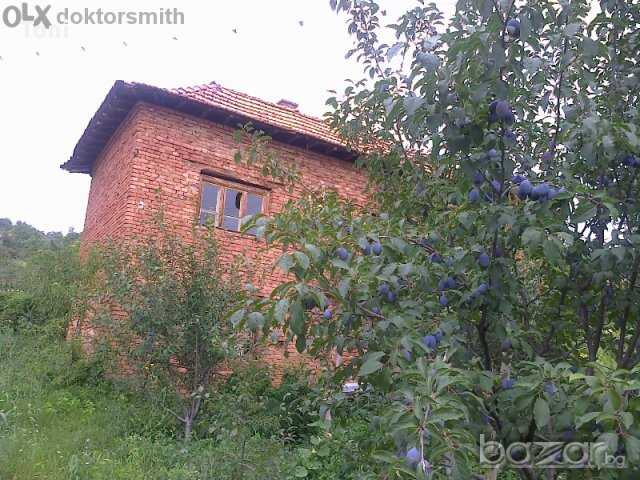 Продава къща в село Горна Бешовица, снимка 2 - Къщи - 14010102