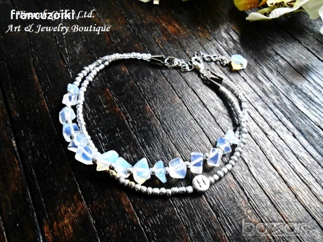 Гривна от лунен камък с буква, снимка 4 - Гривни - 20919440