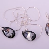 Комплект Сваровски "pear-shaped'' Swarovski , снимка 2 - Бижутерийни комплекти - 10046645