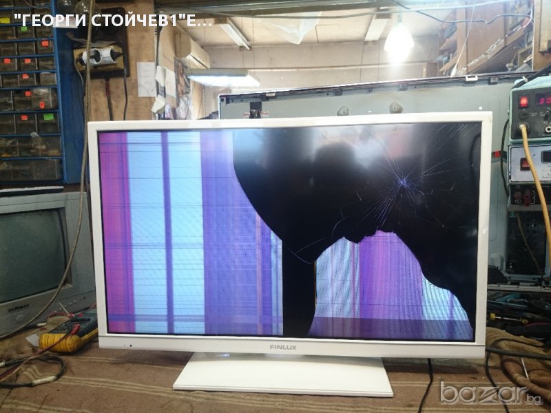 32FLYR168BW СЪС СЧУПЕН ПАНЕЛ, снимка 1