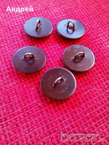 Военни копчета, снимка 2 - Антикварни и старинни предмети - 18922557