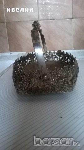 посребрена метална кошничка, снимка 3 - Антикварни и старинни предмети - 14944088