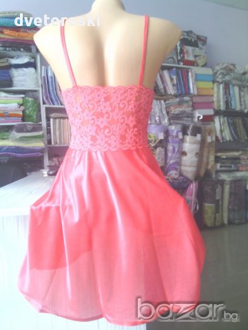 Комплект нощничка с халатче, снимка 4 - Нощници - 13531247