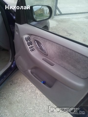 Mazda Tribute 2,0 I, снимка 9 - Автомобили и джипове - 20314197