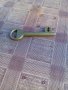 Старинен бронзов ключ, снимка 3