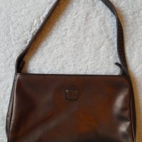 Esprit дамска чанта, снимка 2 - Чанти - 18759445