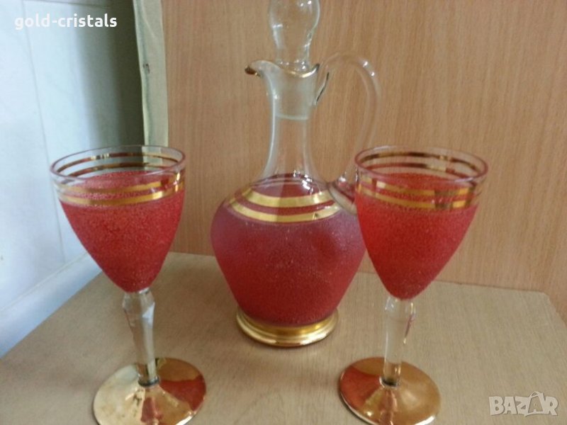 Стъклена гарафа и чаши, снимка 1