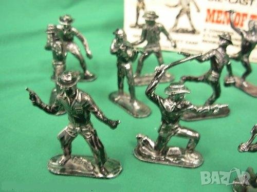 Метални фигурки индианци каубои , снимка 12 - Колекции - 24423688