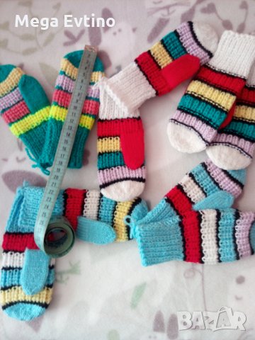 Детски ръчно плетени ръкавици, снимка 1 - Шапки, шалове и ръкавици - 22919447