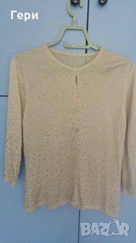 Златиста жилетка на Marks & Spencer, снимка 2 - Жилетки - 22237519