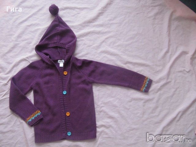 Жилетка с качулка р122/128, снимка 2 - Детски пуловери и жилетки - 18401498