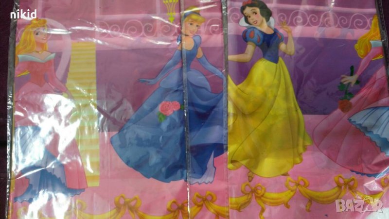 3 Принцеси Снежанка Пепеляшка Белл и Аурора Аврора найлонова покривка за парти рожден ден, снимка 1