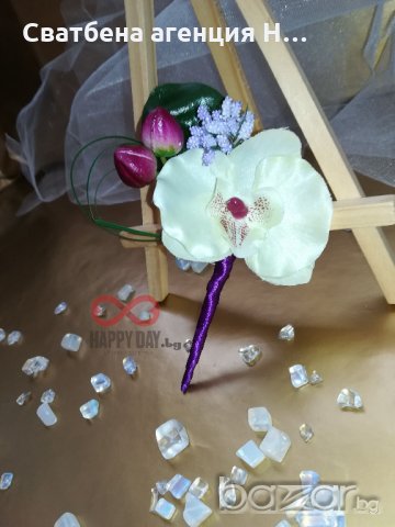 Сватбена бутониера за ревер Орхидея Кристи