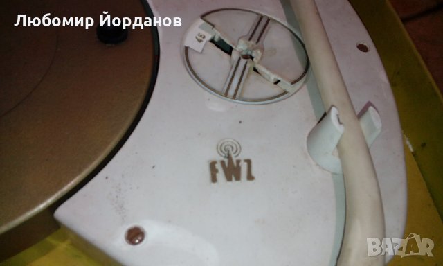 Ретро грамофон, снимка 4 - Антикварни и старинни предмети - 24047996