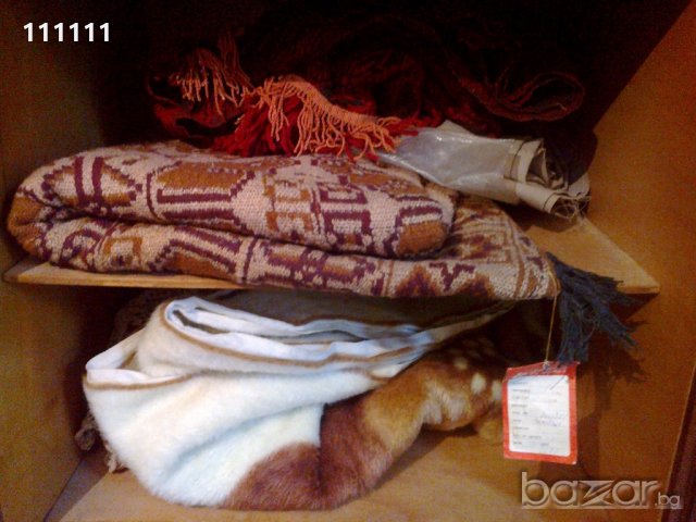 Одеяла , Килим нов , Покривала за легла. Всичко общо 50лв., снимка 4 - Други стоки за дома - 19401382