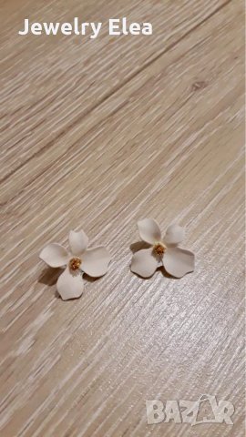 Обеци '' white flowers''1, снимка 3 - Обеци - 23792821