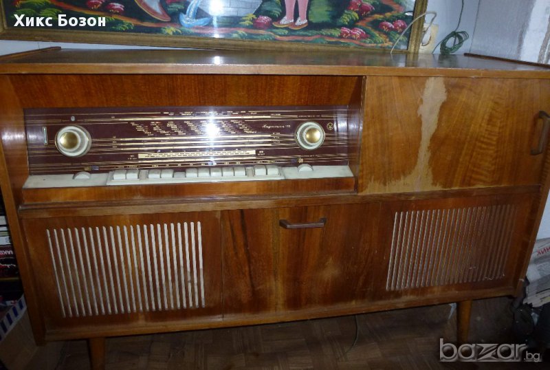 Уникална техника , 60-те години Хармония 103 лампов радио грамофон, снимка 1