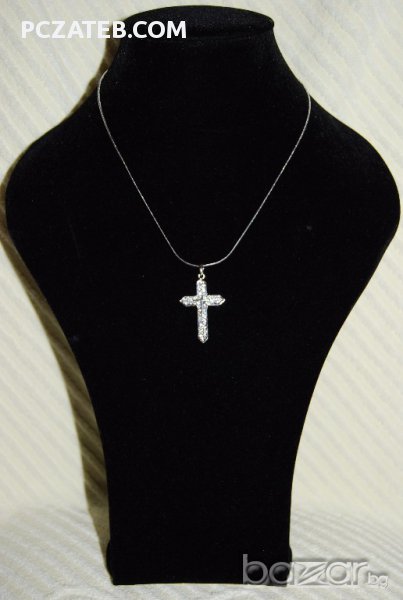 Метално колие с кръст, снимка 1