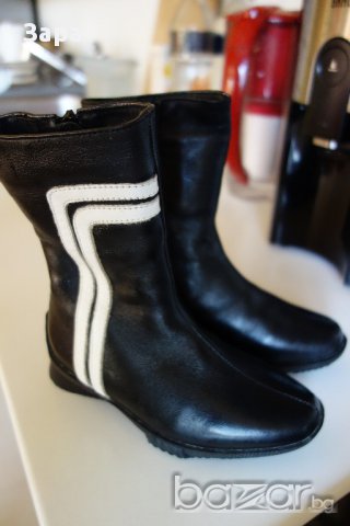 нови италиански кожени ботуши, 25ти номер, снимка 4 - Детски маратонки - 12542726