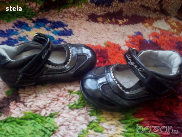 Гръцки обувки 22 номер, снимка 2 - Детски маратонки - 17916507