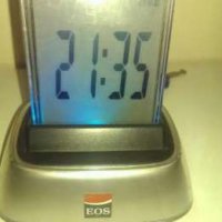 Стоящ часовник с LED display, снимка 2 - Други - 19035318