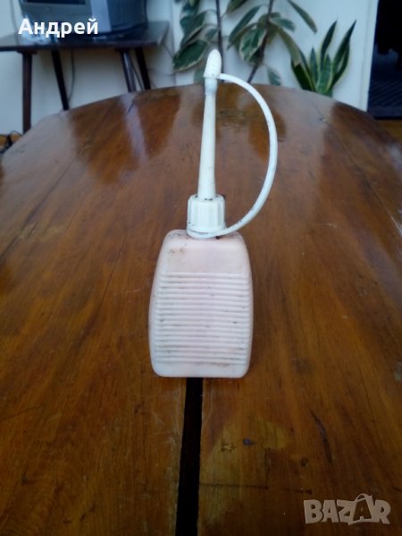 Стара пластмасова масльонка, снимка 1