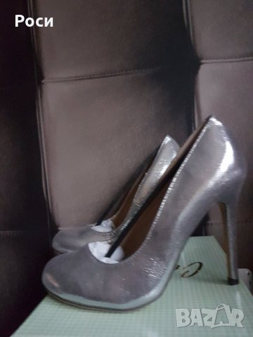 Нови Елегантни искрящи, сребърни обувки на ток - 38 , снимка 3 - Дамски обувки на ток - 24030572