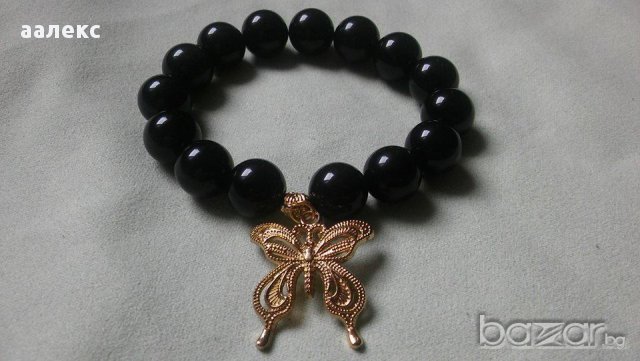 Ръчно изработена гривна от естествени камъни