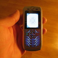 Телефон с копчета  MOTOROLA  L6, моторола Л6 модел 2005 - работещ, снимка 2 - Motorola - 20780655