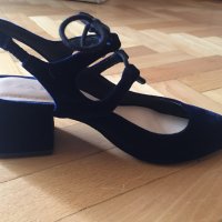 ZARA - велурени обувки, снимка 3 - Дамски елегантни обувки - 25590890