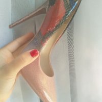 НАЛИЧНИ Остри лачени Glitter  токчета от Англия 39 номер, снимка 4 - Дамски елегантни обувки - 22385405