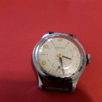 Стар механичен часовник-Восток , снимка 1 - Антикварни и старинни предмети - 25299841