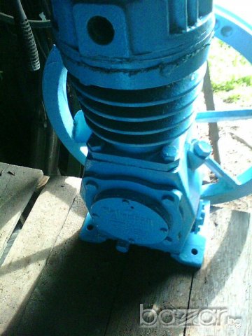 Компресор, снимка 2 - Селскостопанска техника - 21175227