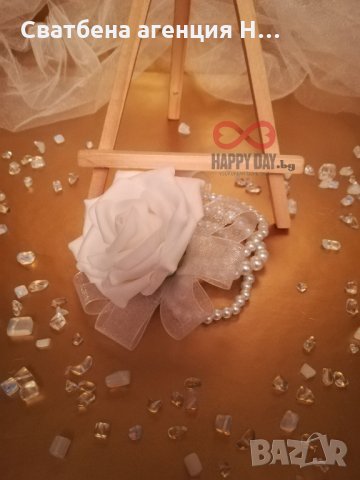 Сватбена бутониера за ръка гривна Магдалена, снимка 4 - Сватбени аксесоари - 21823188