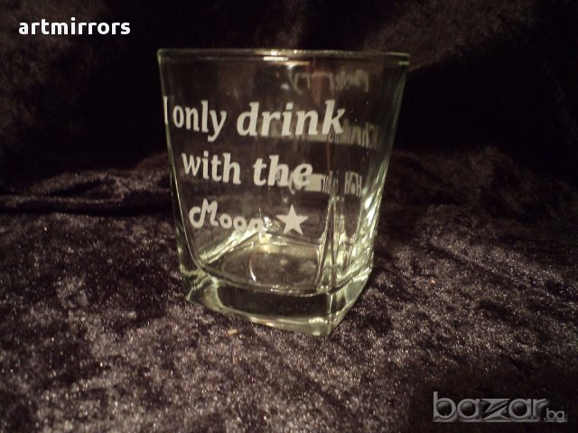 Гравирани чаши за уиски, снимка 12 - Ръчно изработени сувенири - 14516918