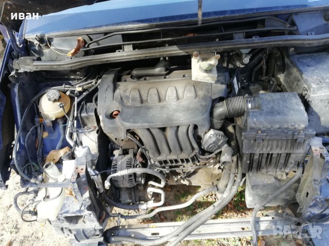 Продавам на части Ситроен С4 Гранд Пикасо, снимка 7 - Автомобили и джипове - 23290470