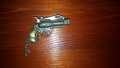 месингов ключодържател пистолет с нож, снимка 1 - Други ценни предмети - 24073099