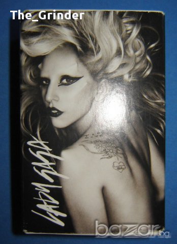 Продавам нов оригинален заден панел за Samsung Galaxy Pocket Gt-s5300 - Lady Gaga, снимка 3 - Samsung - 8996976