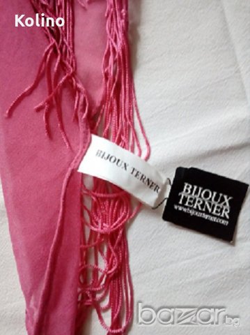 Ефирен дамски шал триъгълен, св. циклама с бяла бродерия, ”BIJOUX TERNER”, Индия, снимка 9 - Шапки - 21000349