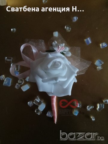 Сватбена бутониера за ревер Мария