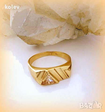  златен пръстен с цирконий цвят шампанско 4.36 грама, размер №65, снимка 3 - Пръстени - 21490693