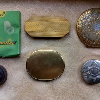 Пудриера в цвят злато с инициали O.W., снимка 11 - Антикварни и старинни предмети - 23168230