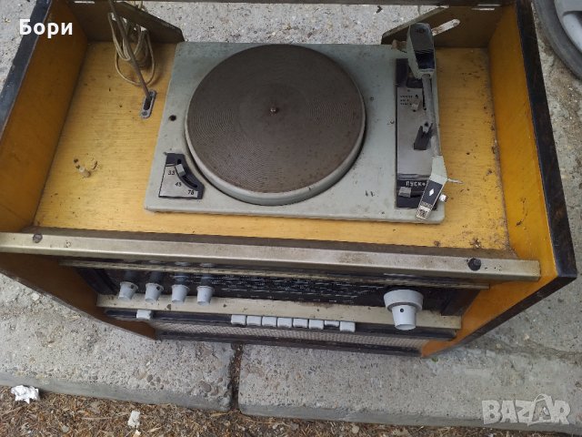 Радиограмофон VEF Rapsodija , снимка 4 - Радиокасетофони, транзистори - 25111442