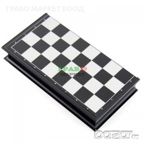 Красив магнитен шах с размери - 25х25 см, снимка 3 - Шах и табла - 15741545