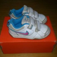 Детски маратонки за момиченце Nike - размер 26 (UK 8.5), снимка 2 - Детски маратонки - 22276765