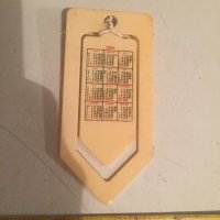 старо пластмасово календарче, снимка 1 - Антикварни и старинни предмети - 21461989