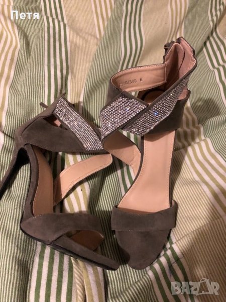 Елегантни сандали с камъни, снимка 1