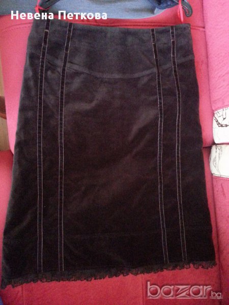 Пола от кадифе луксозна с дантела нова, снимка 1